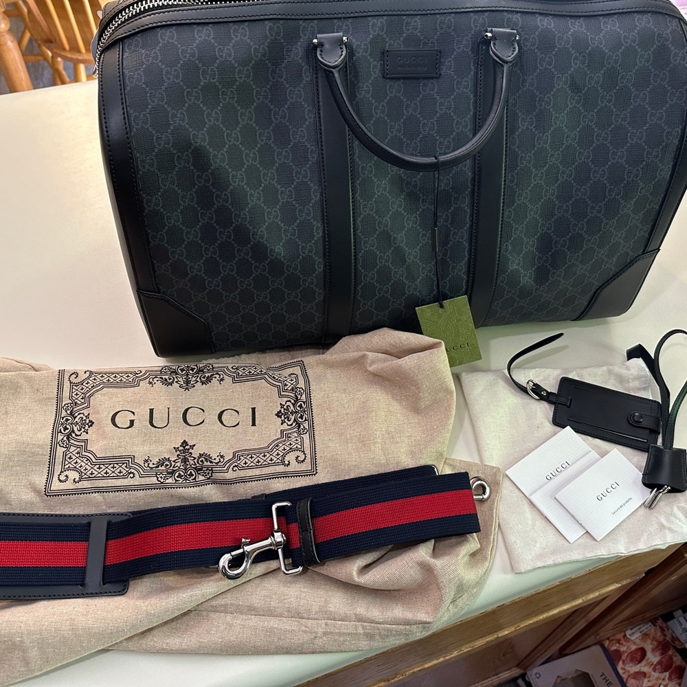 New black Gucci bag